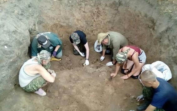 Поисковики нашли останки 73 воинов на территории Курской области