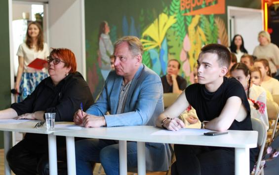 В креативном пространстве «Веранда» стартовал молодежный литературный фестиваль «Читаем Константина Воробьева»