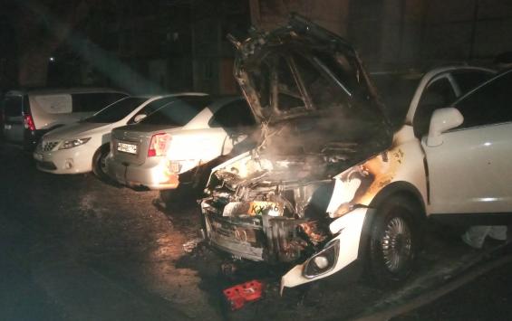 В Железногорске горели два автомобиля