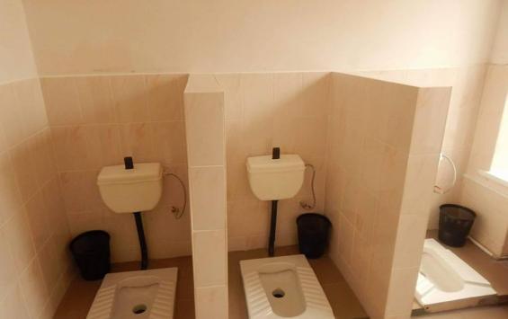 Губернатор убедился в «туалетной» проблеме курских школ