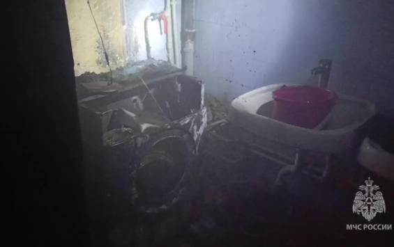 В Курске 16 человек спасли при пожаре на улице Дзержинского