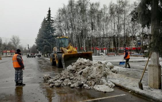 Виктор Карамышев проверил, как в Курске расчистили снег