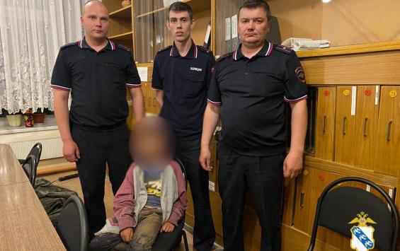 В Курской области сотрудники полиции нашли пропавшего ребёнка