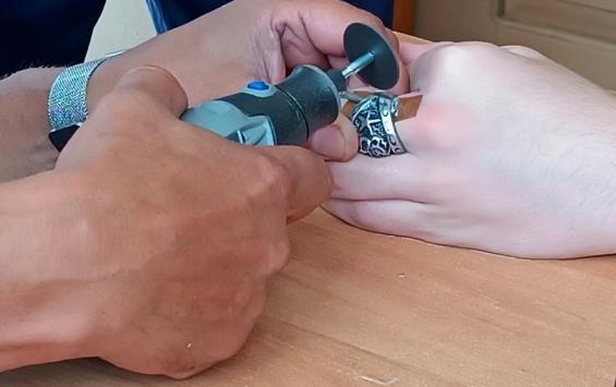 В Курской области 10 июля спасатели помогли подростку снять кольцо