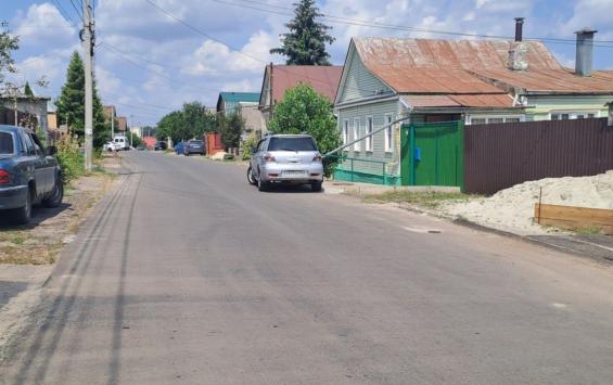 Подрядчик почти закончил ремонт дороги на улице Сыромятникова