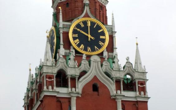 Время в Курске и Москве разнится на пять с половиной минут