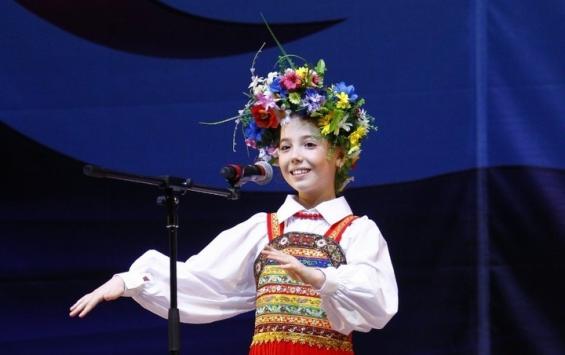Юная курянка стала лучшей в вокальном конкурсе России