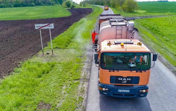 В Курской области дорожники инспектируют ремонтные работы на региональных трассах