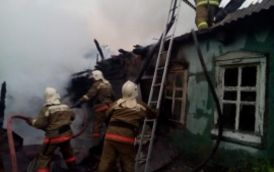 В Курской области сгорел дом