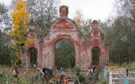 Мантуровские кладбища находятся в антисанитарном состоянии