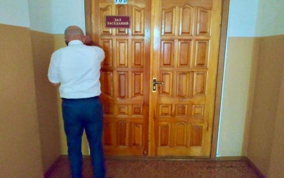 Курчатовские депутаты выбрали "закрытый" режим