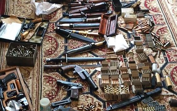 ФСБ выявила незаконные оружейные мастерские в Курской области