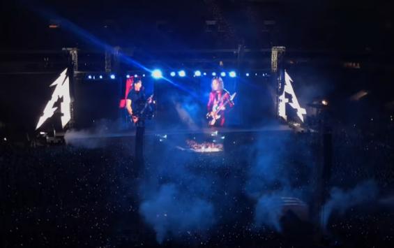 Группа Metallica спела песню "Группа крови" в Лужниках