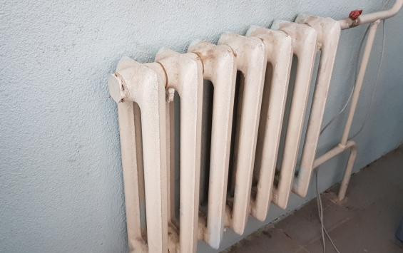 Министру ЖКХ предложили включать отопление в квартирах летом