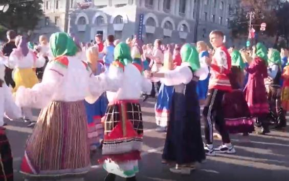 Флешмоб на Красной площади - танец "Тимоня"