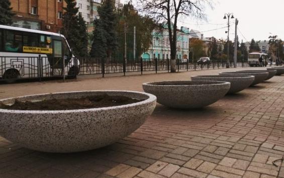 Жители Курска в ужасе от новых архитектурных форм на улице Ленина