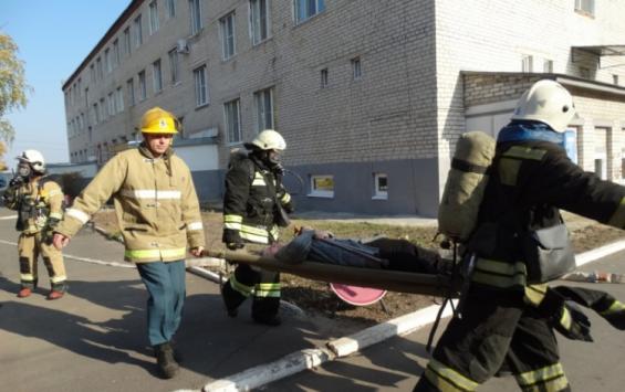 В Курске отработали эвакуацию маломобильных граждан