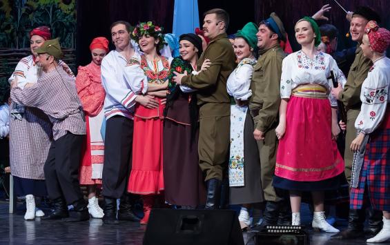Оперетта «Свадьба в Малиновке» в Курской филармонии