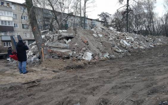 Подрядчик не хочет забирать руины разваленного дома на Конорева,20