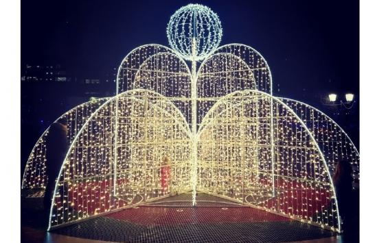 В Курске заработал светодиодный «фонтан»