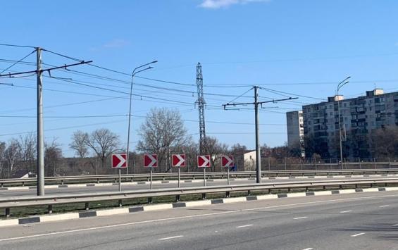 В Курске на Кировском мосту установлен дополнительный дорожный знак