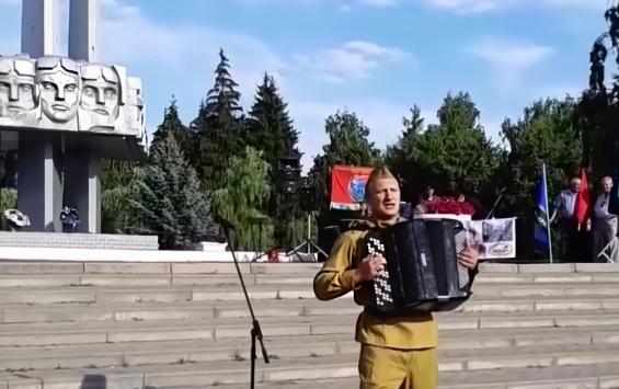 В Железнодорожном округе Курска прошёл концерт к 77-летию со Дня окончания Курской битвы