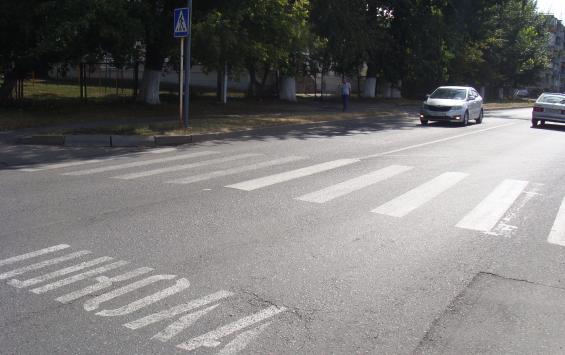 В центре Курска устанавливают светофор