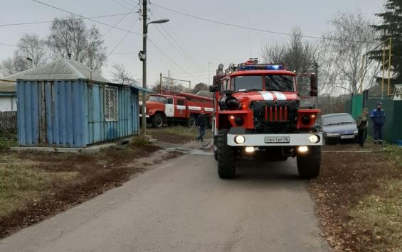 В Курской области причиной пожара стал чайник с бензином
