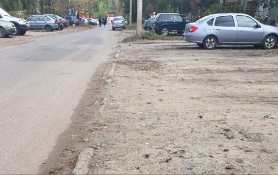 В Курске автомобилистов штрафуют за неправильную парковку