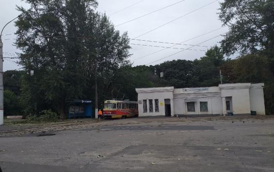 Движение трамваев от площади Дзержинского закрыли на сутки