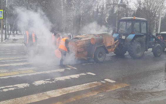 На Суворовской ремонтируют дорогу