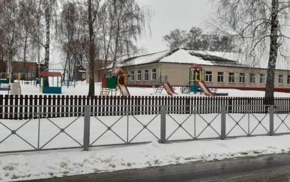 Жители Медвенского района выступают против реорганизации школ