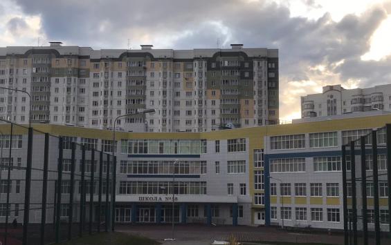 Первый замглавы города Николай Цыбин проверил ход работы капремонта в школах