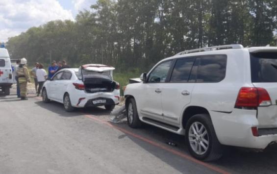 В Курской области на воронежской трассе произошло ДТП с участием 4 автомобилей