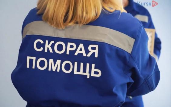 В Курской области специалистам скорой помощи вручили 150 комплектов новой униформы