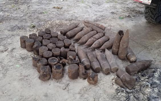 В Курской области в ходе реконструкции парка найдено 25 снарядов времен ВОВ