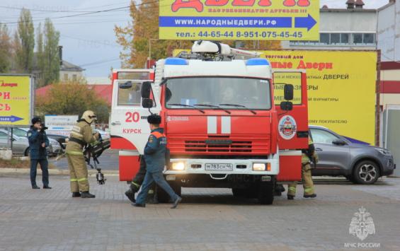 Огнеборцы провели пожарно-тактические учения в ТЦ "Семь слонов"