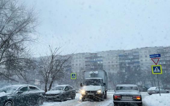 13 декабря на улицы Курска вышли 66 дорожных рабочих и 72 единицы техники