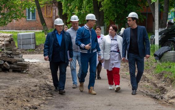 В Курской области продолжается ремонт больниц