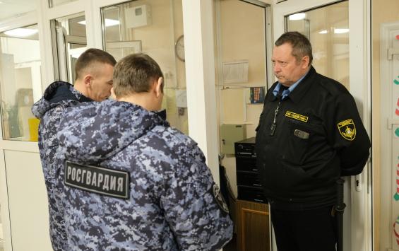 Не все частные охранные предприятия в Курске прошли внеплановую проверку