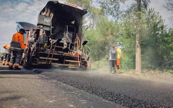 В Щигровском районе Курской области ремонтируют дорогу к селу Косоржа