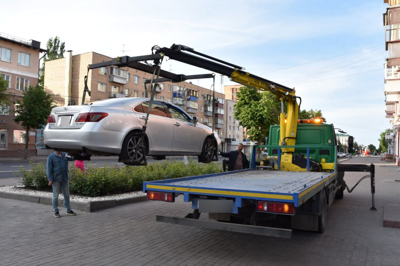 В Курске усилят контроль за неправильной парковкой автомобилей