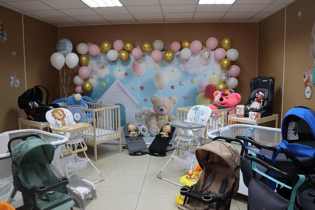 В Курской области заработал первый пункт бесплатного проката детских вещей