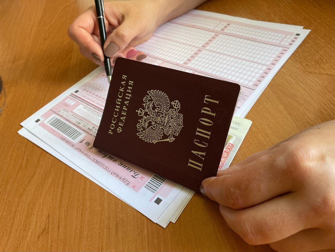 В Курске ЕГЭ по математике сегодня сдают более 2,6 тысяч выпускников