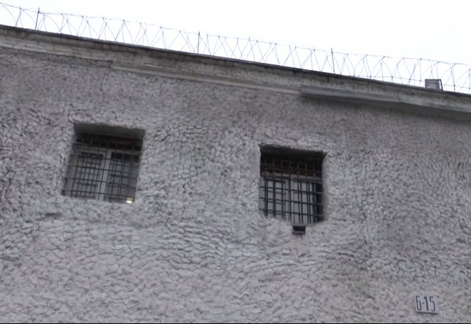 В Курской области многодетную мать отправили в колонию за неуплату алиментов