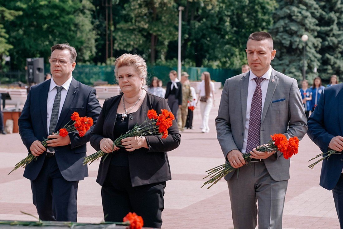 В Курске руководитель Национального центра исторической памяти встретилась с молодёжью