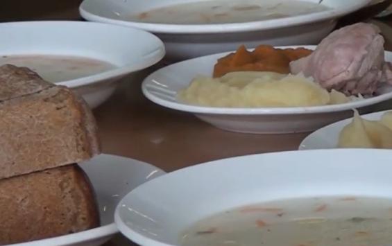 В курских школьных лагерях проверили качество питания детей