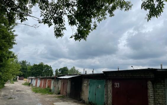 Глава Курска провел ночную проверку улицы Веспремской Глава Курска провел ночную проверку улицы Веспремской