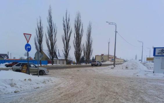 В Курской области проверили состояние остановочного пункта в посёлке Тим