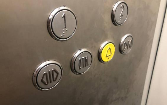 В Курской области в 2026 году планируют заменить почти 200 лифтов в многоэтажках